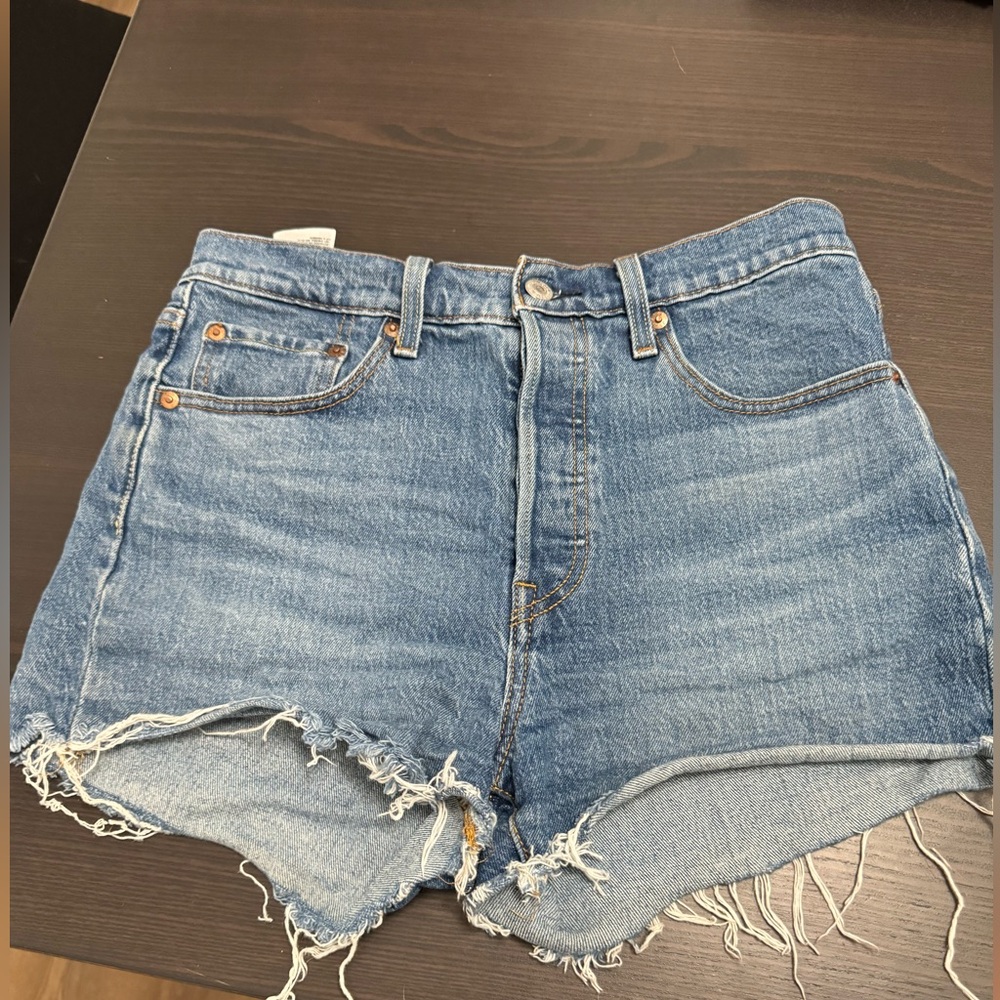 Levi’s shorts